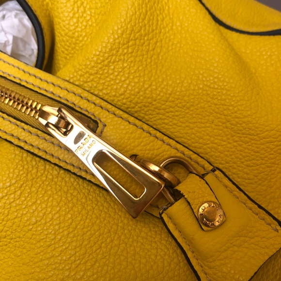 PRADA VITELLO Grain Leather Hand Bag Purse Satchel - Picture 5 of 8